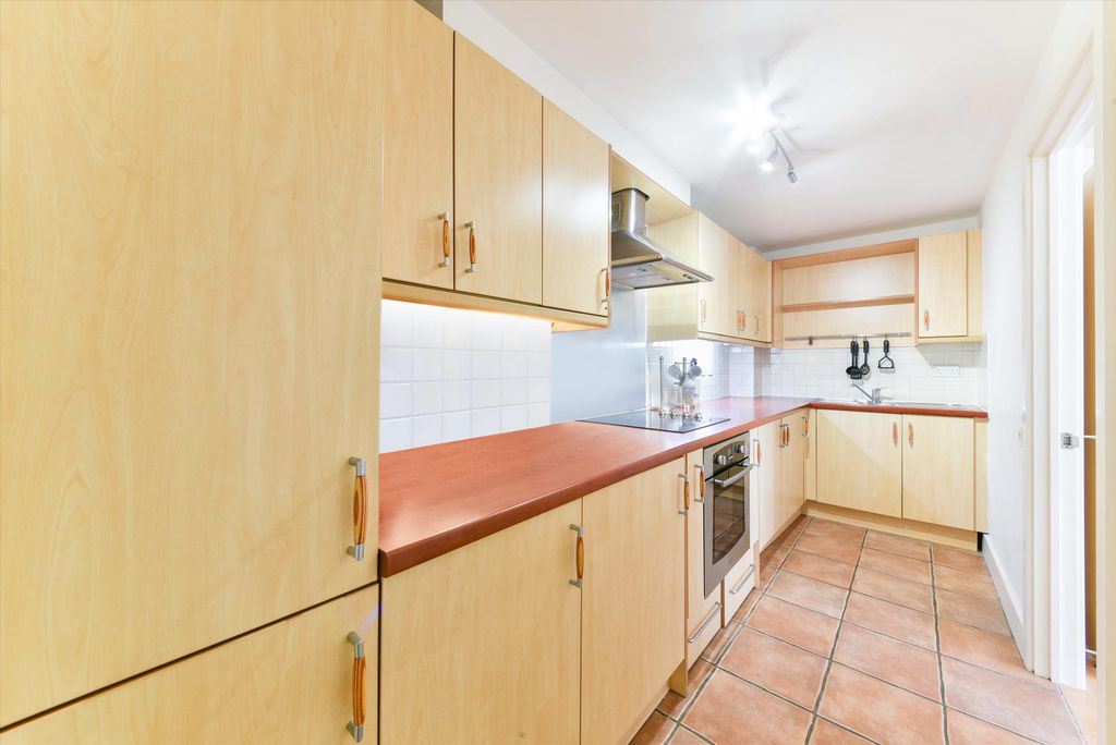 Property photo 3 of 12 Image