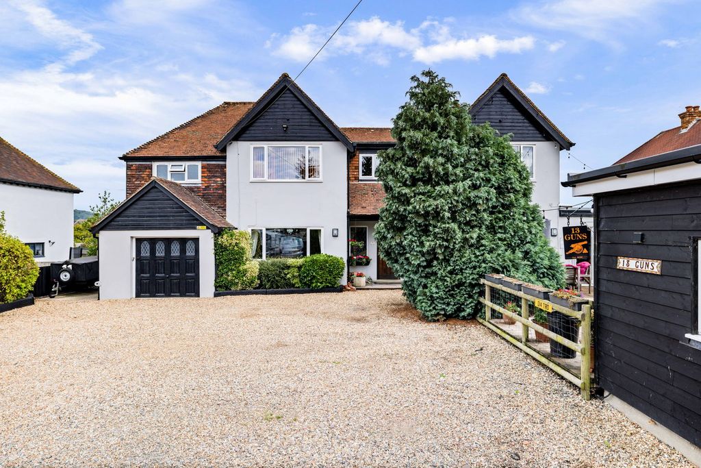 Property photo 1 of 31