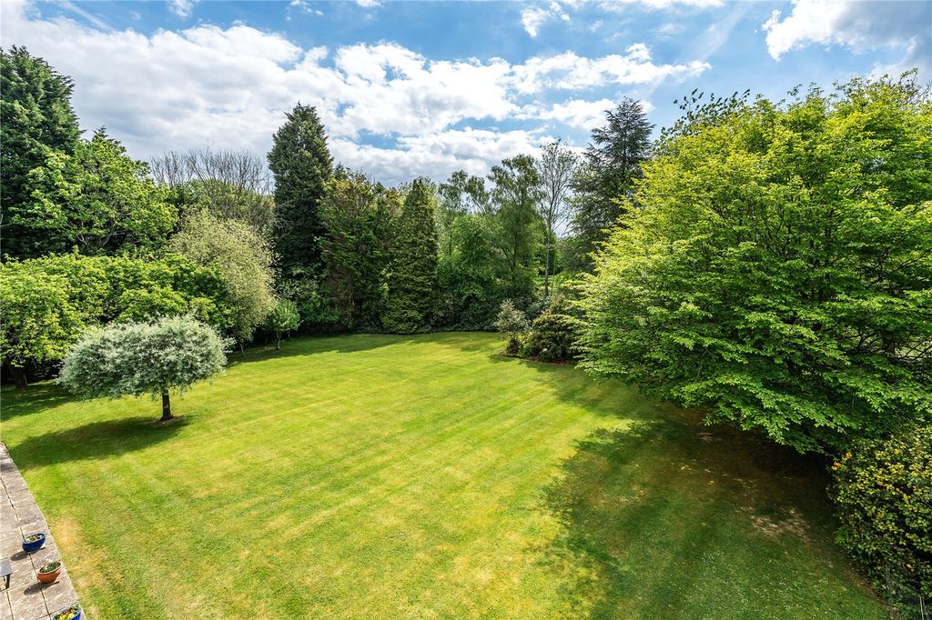Property photo 3 of 33 Picture No. 08