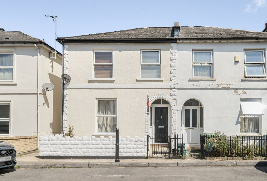 Property photo 1 of 13 1335463-3-6895F29...
