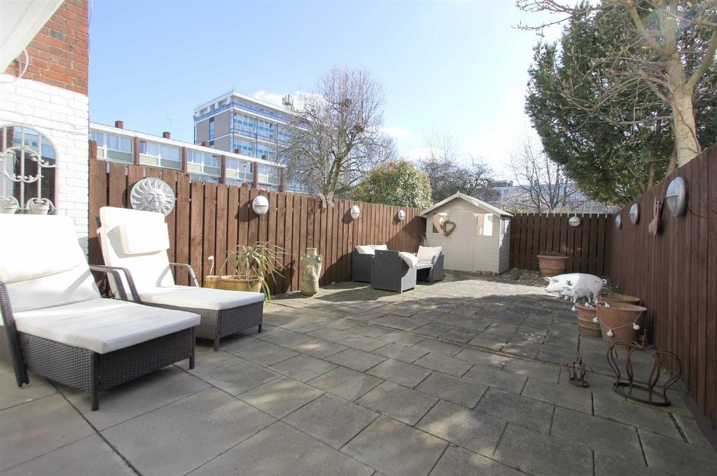 Property photo 2 of 15