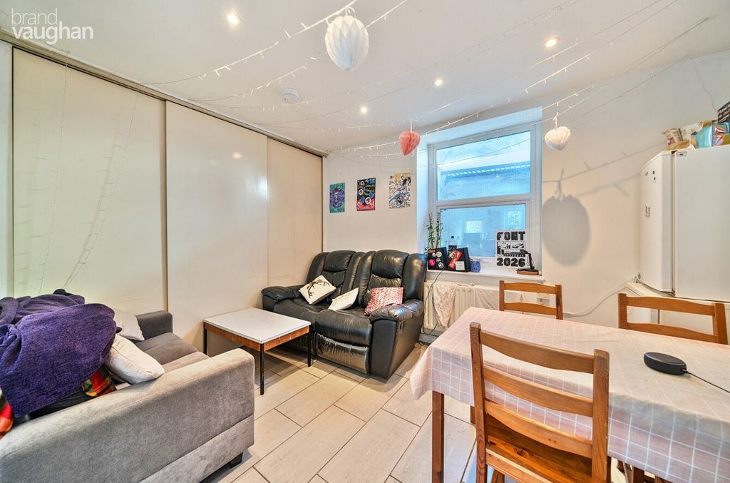 Property photo 3 of 12 Picture No. 04