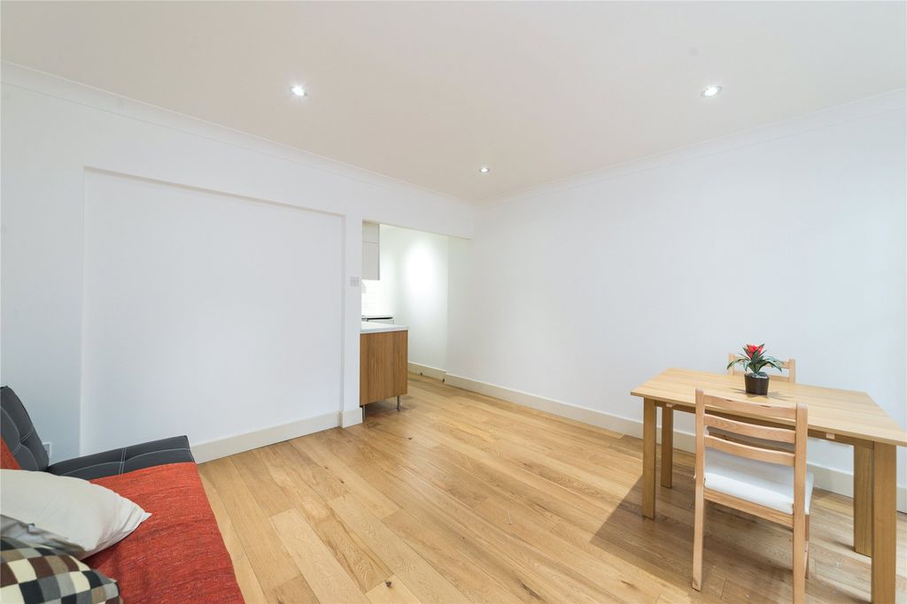 Property photo 2 of 9 Picture No. 03