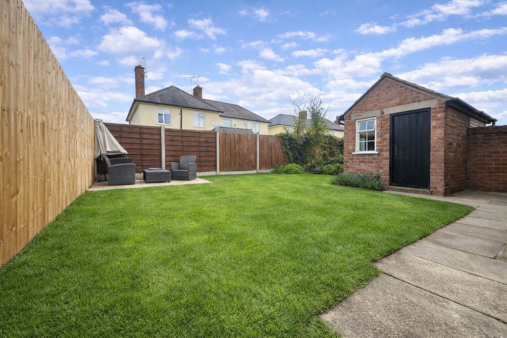 Property photo 2 of 9 Picture No. 13