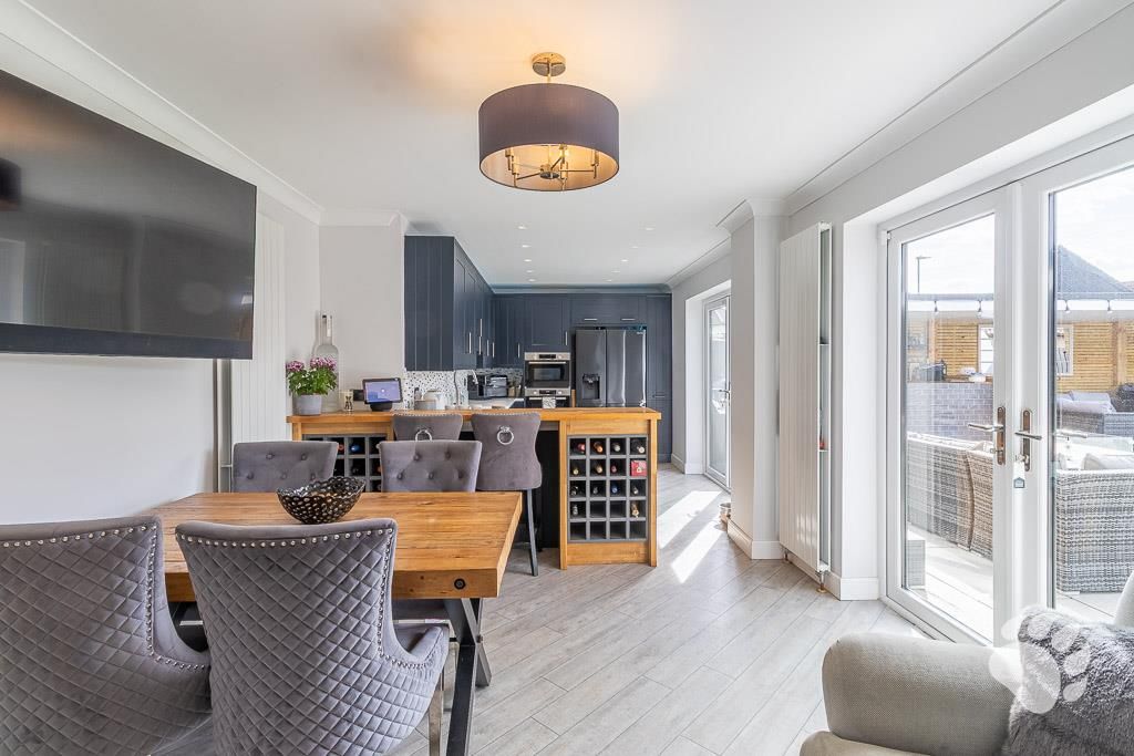 Property photo 2 of 29 Kitchen/Diner