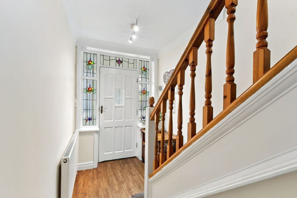 Property photo 2 of 22
