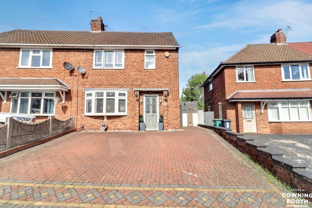 Property photo 1 of 27