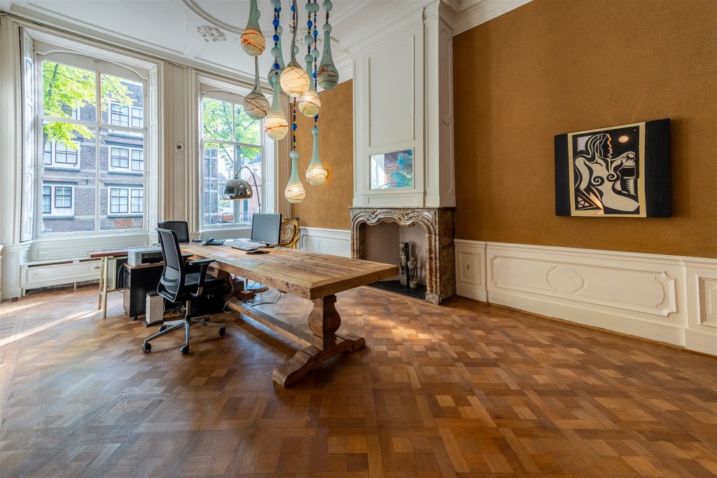 Property photo 3 of 91