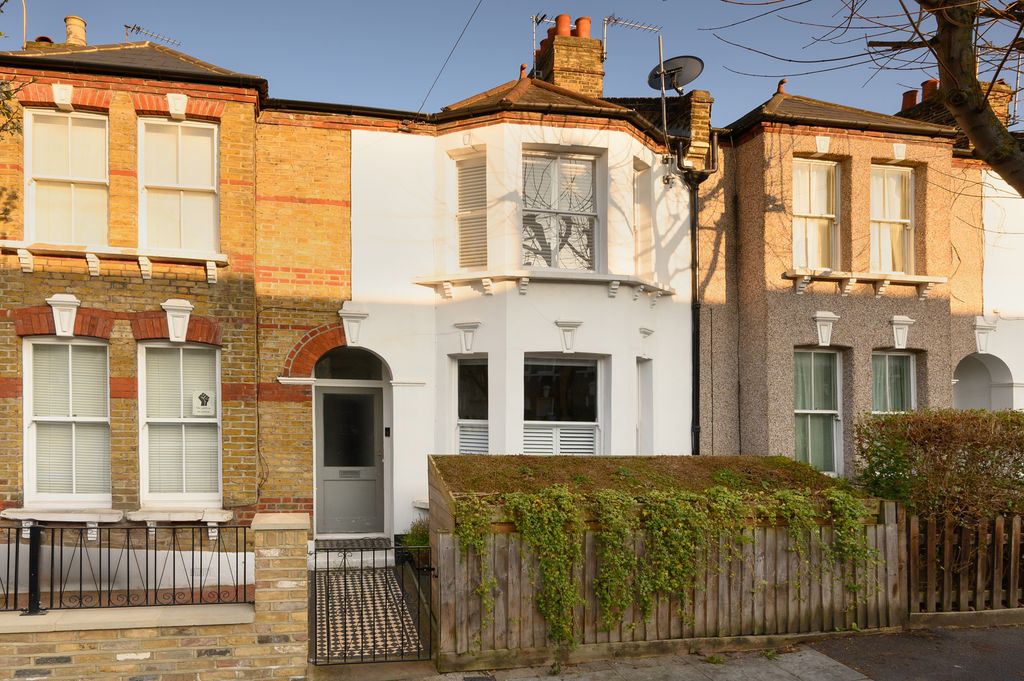 Property photo 1 of 12