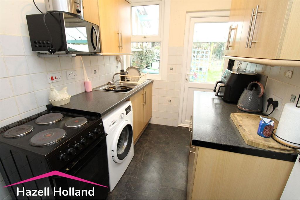 Property photo 3 of 13 Untitled Design - 2026-02-12T160924.432.Jpg