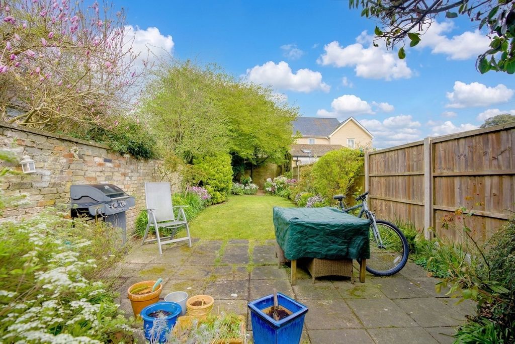 Property photo 2 of 22