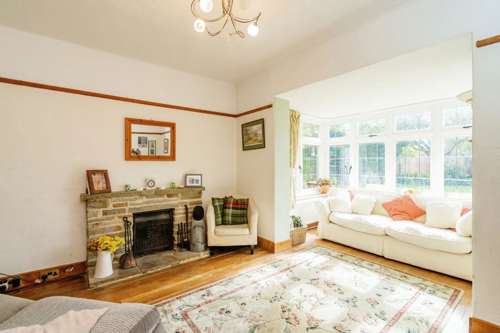 Property photo 3 of 17 Photography