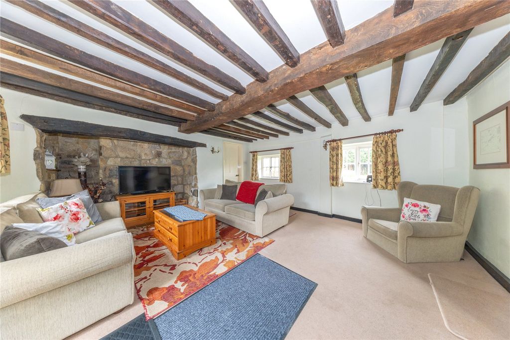 Property photo 2 of 28 Sitting Room