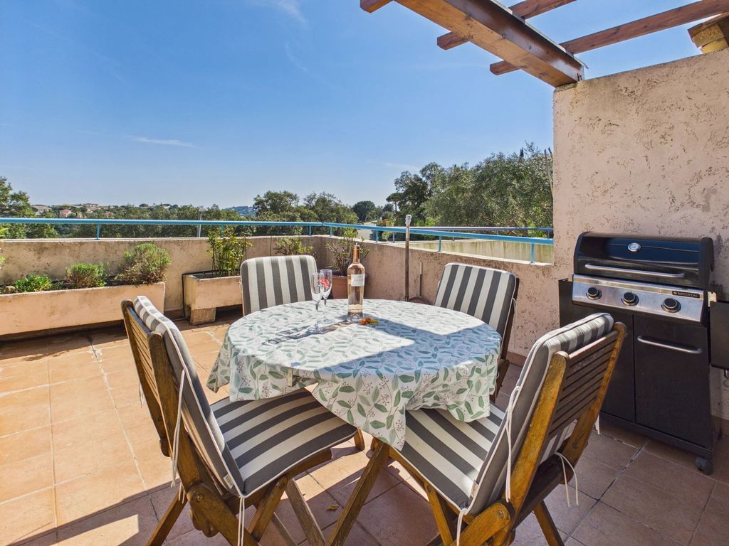 Property photo 1 of 23