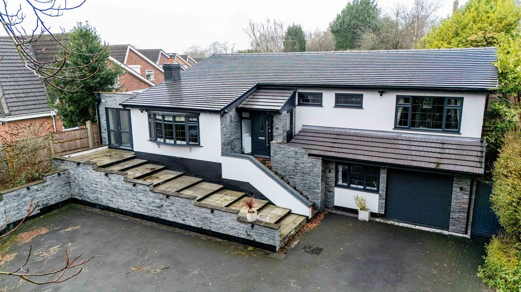 Property photo 1 of 34