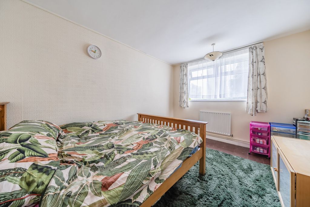 Property photo 3 of 23 1355036-3-68c2Ed6...