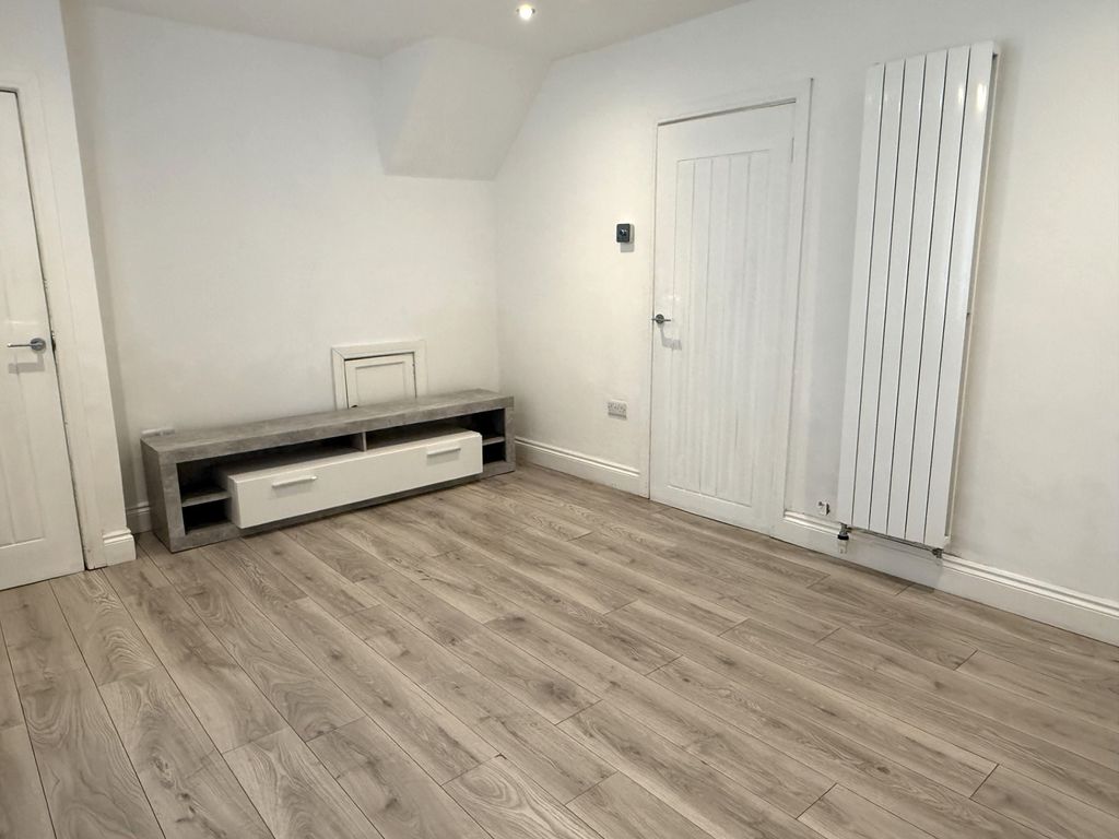 Property photo 2 of 12 Not Specified