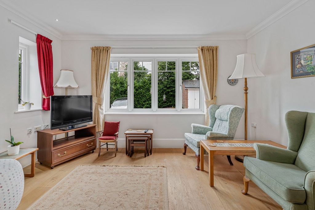 Property photo 2 of 12