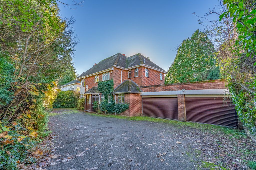 Property photo 1 of 39