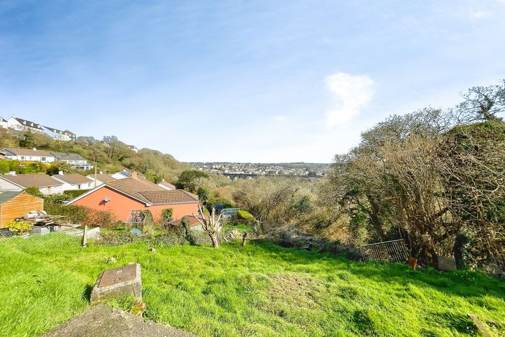 Property photo 2 of 17 Pbox-Img.Jpg