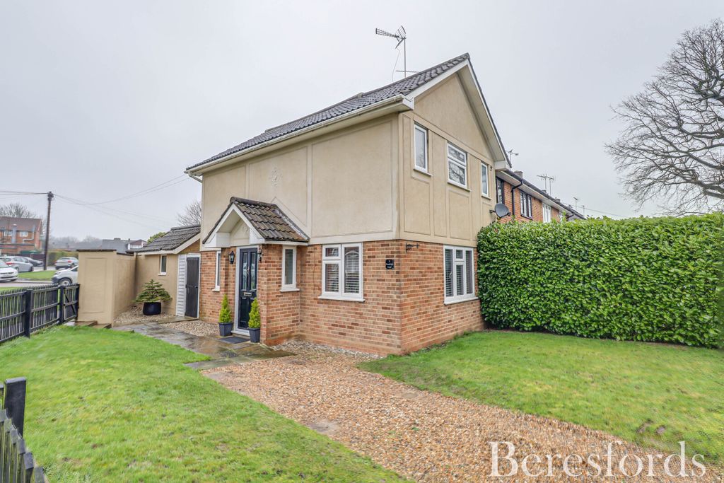 Property photo 1 of 25 Front