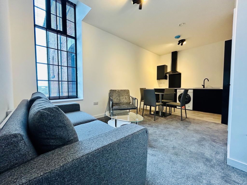 Property photo 3 of 5 Living Room