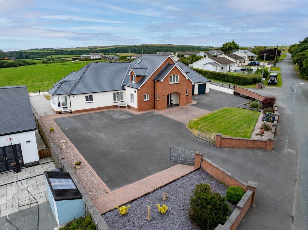 Property photo 1 of 59