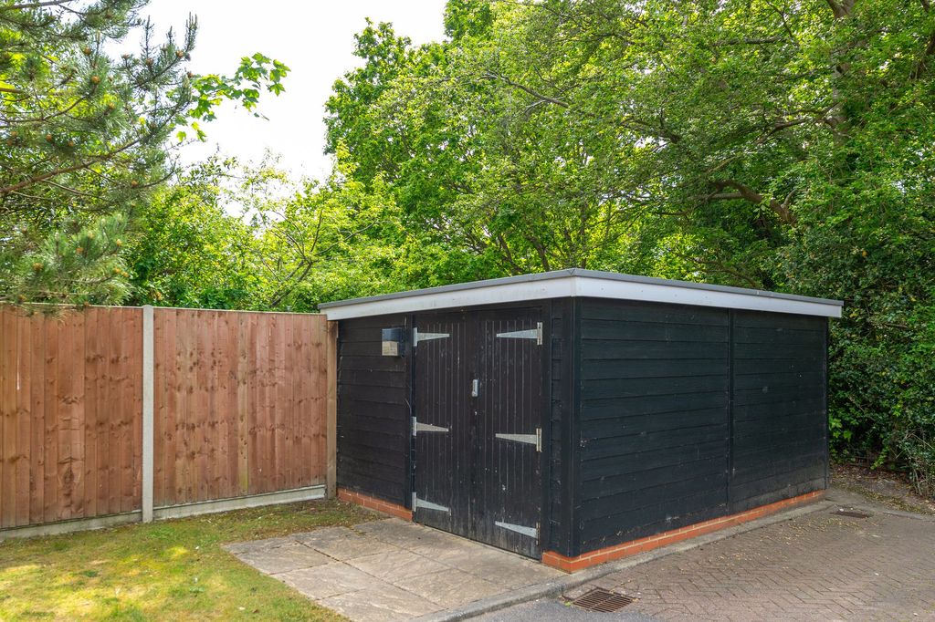 Additional image 14 of 2 bed flat for saleDoods Road, Reigate RH2