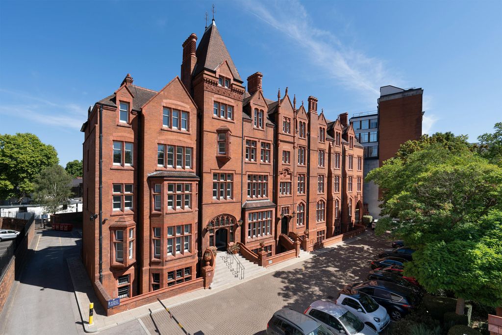 Property photo 1 of 8 Iw160822Gka003.Jpg