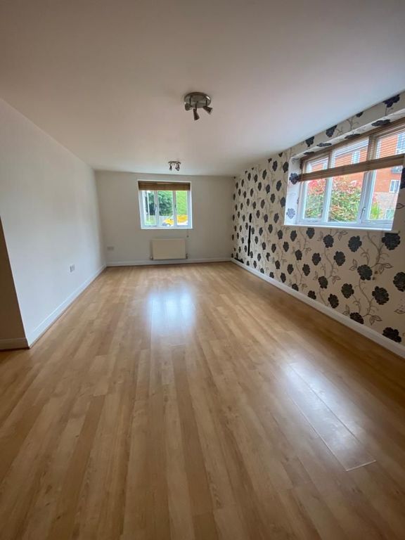 Property photo 2 of 6