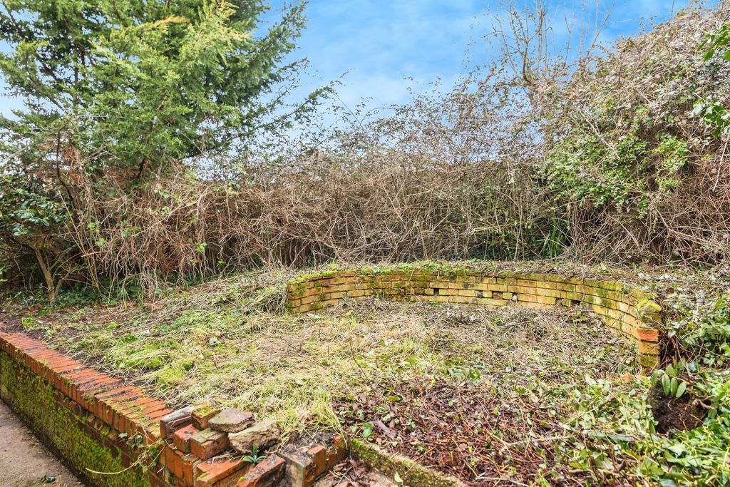 Property photo 3 of 17