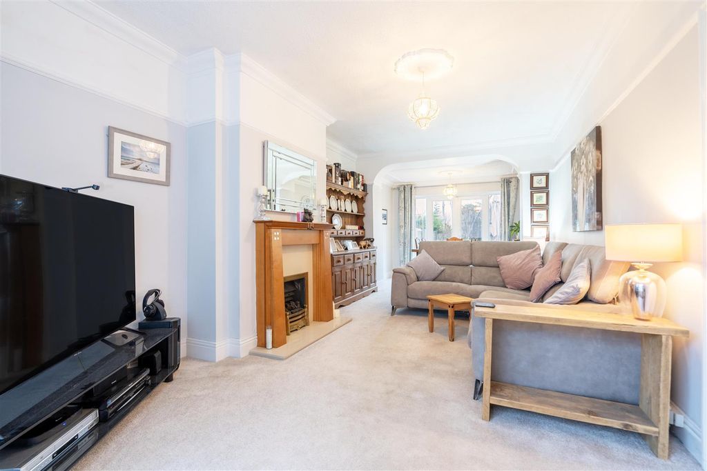 Property photo 2 of 9 Living Room