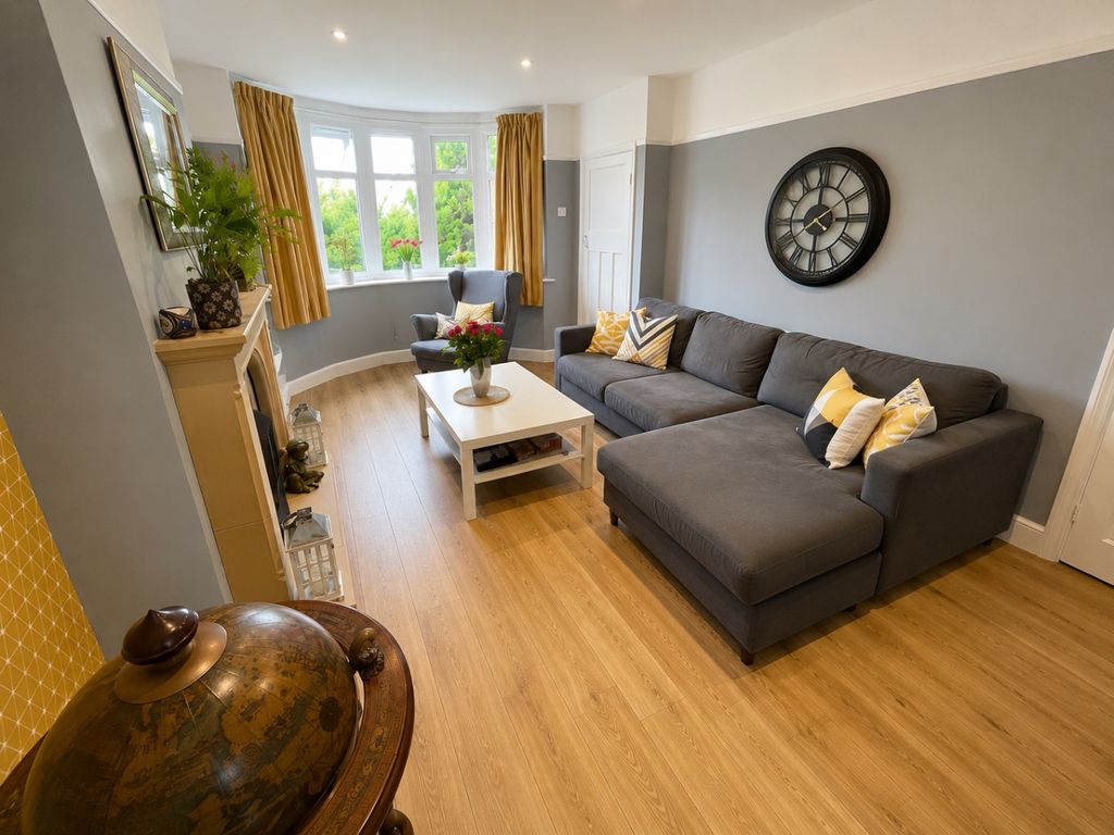 Property photo 3 of 10 5179174