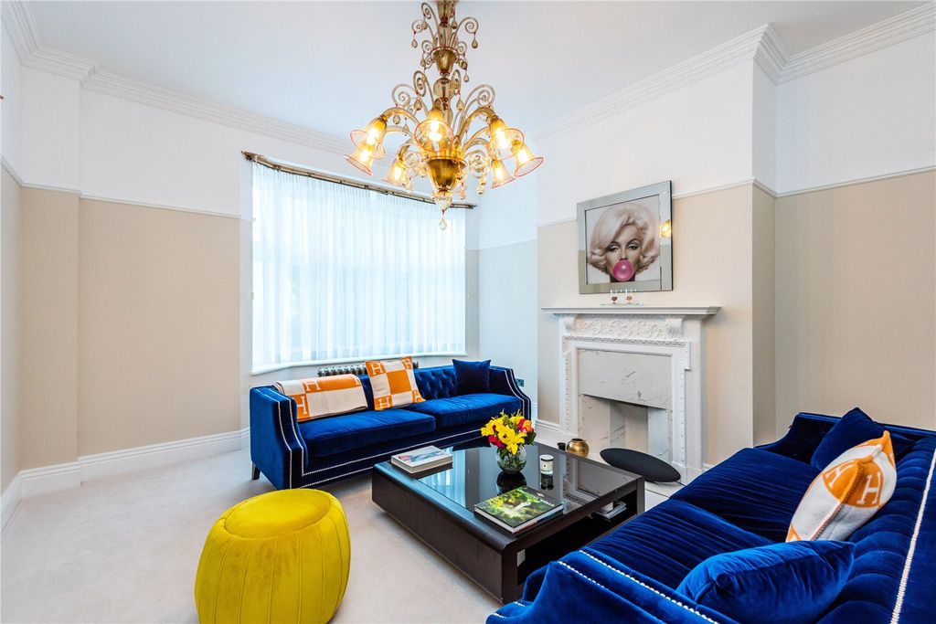 Property photo 2 of 32 Picture No. 21