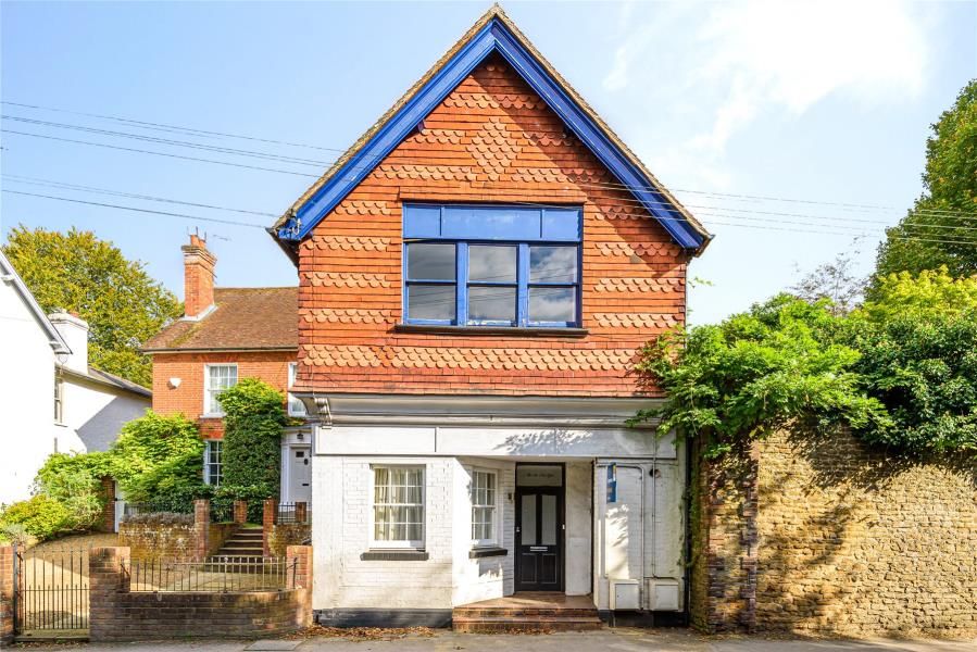 Property photo 1 of 11