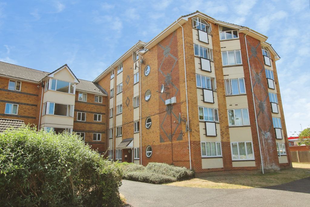 Property photo 1 of 10