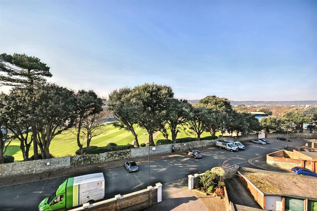 Property photo 2 of 17 Dsc_1140.Jpg