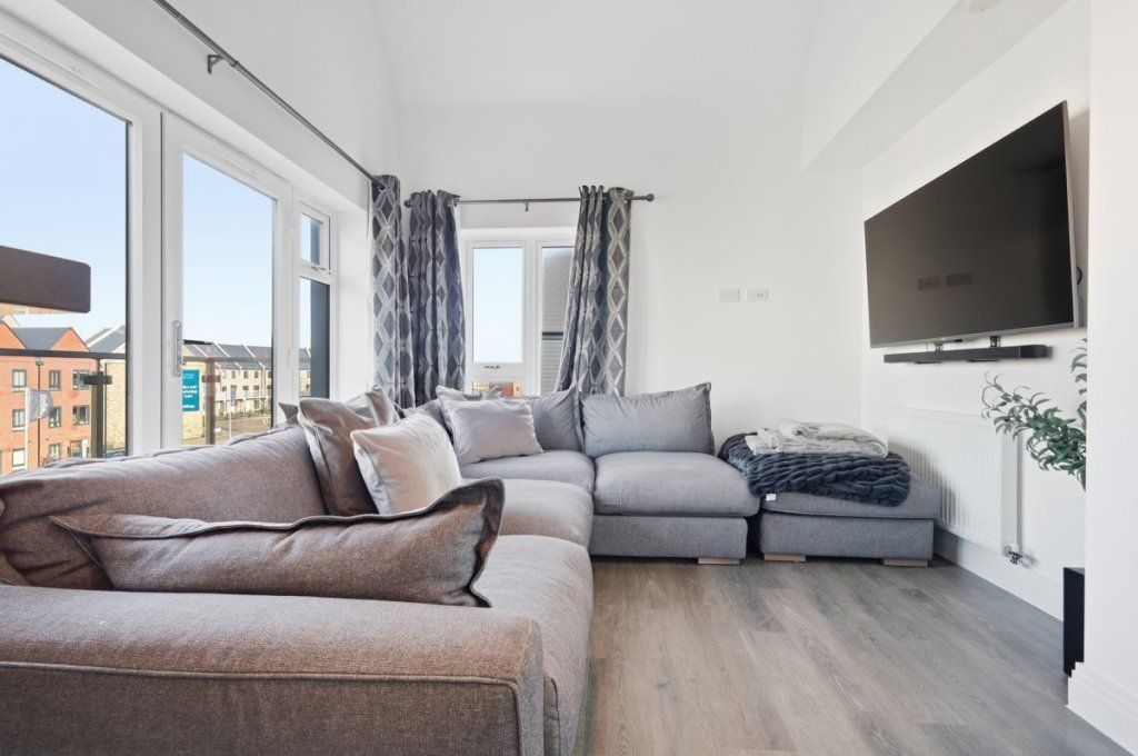 Property photo 1 of 23