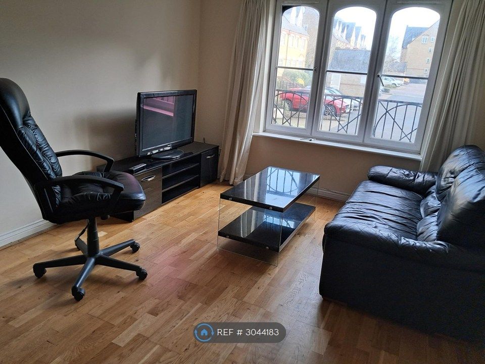 Property photo 2 of 12