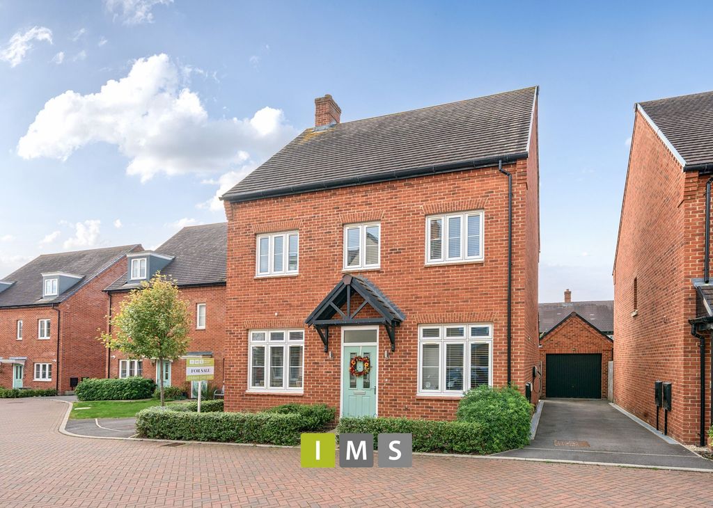 Property photo 2 of 20