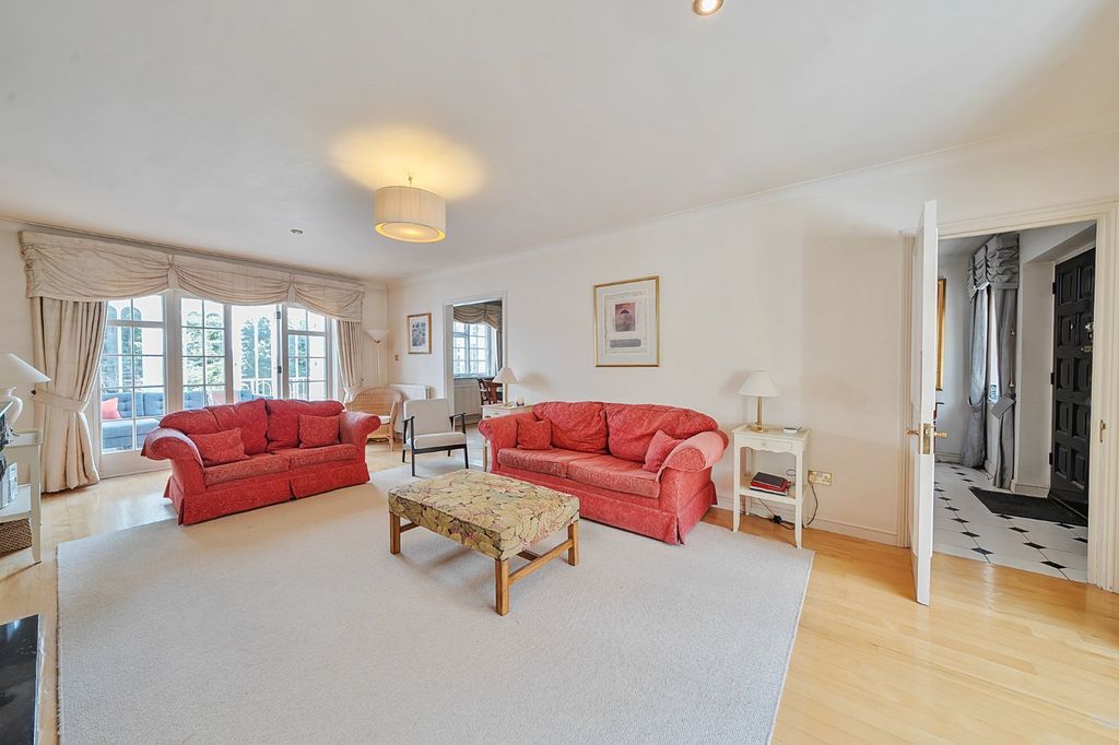 Property photo 3 of 27 Picture No. 26