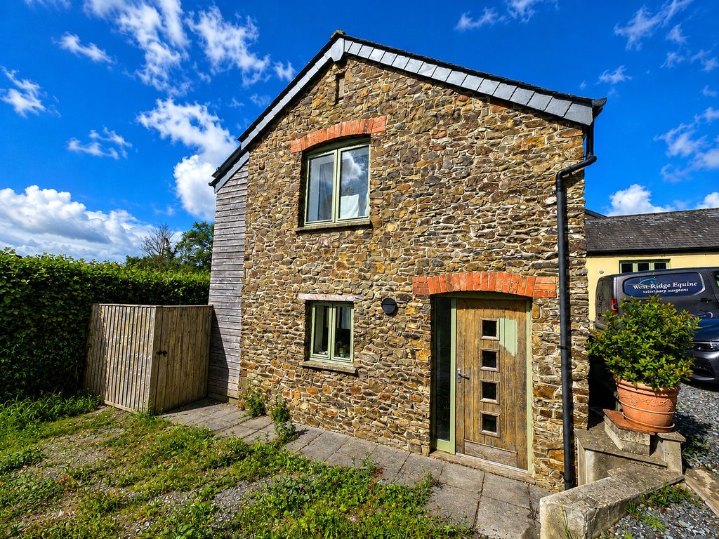 Property photo 1 of 8 Picture No. 05