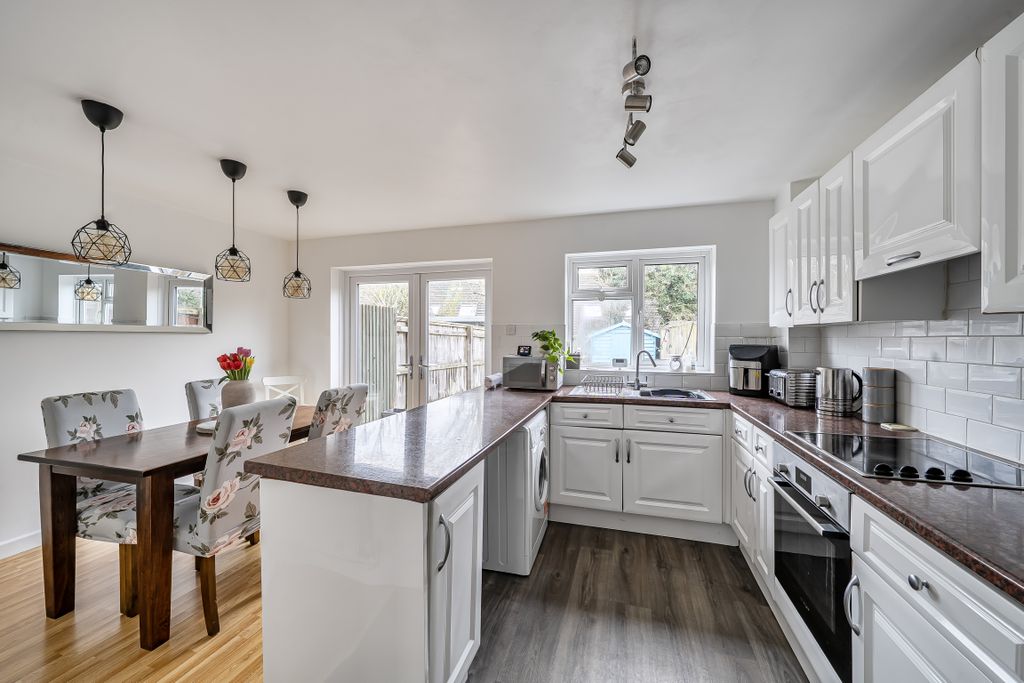 Property photo 2 of 10 14110961698De599749F3