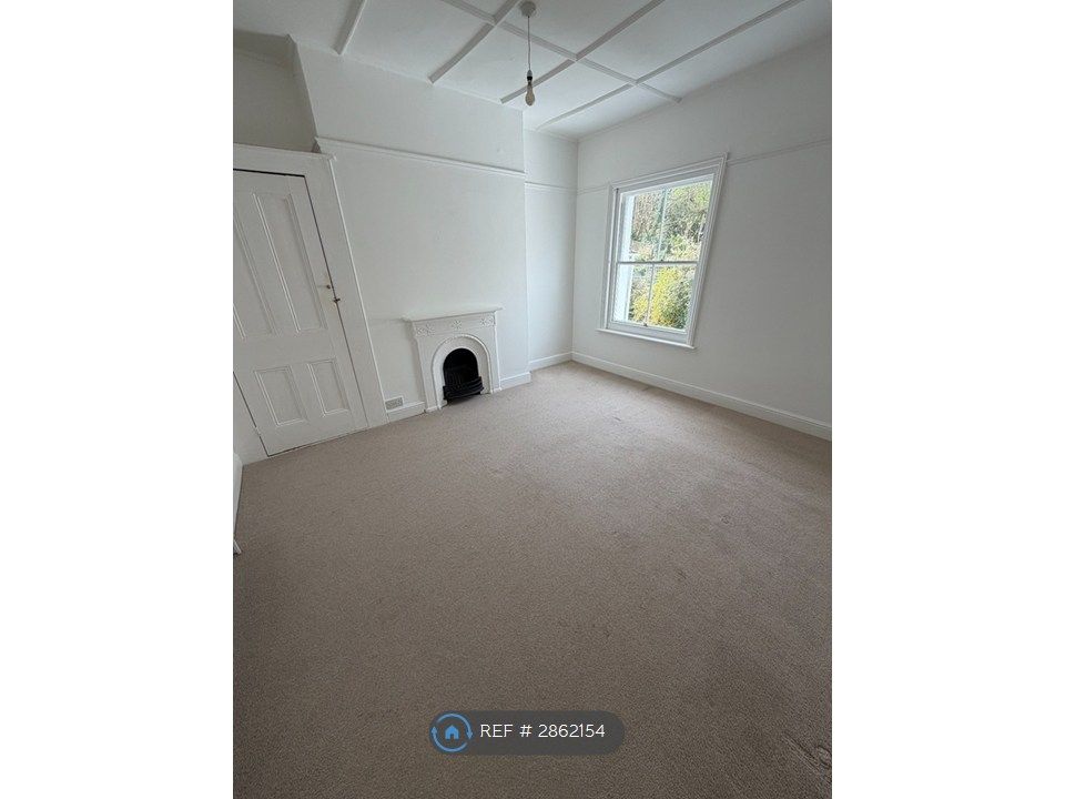 Property photo 3 of 6 Main Bedroom