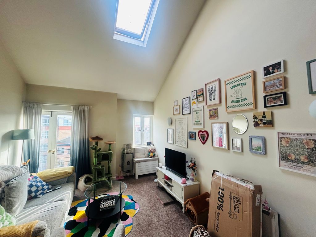 Property photo 3 of 6