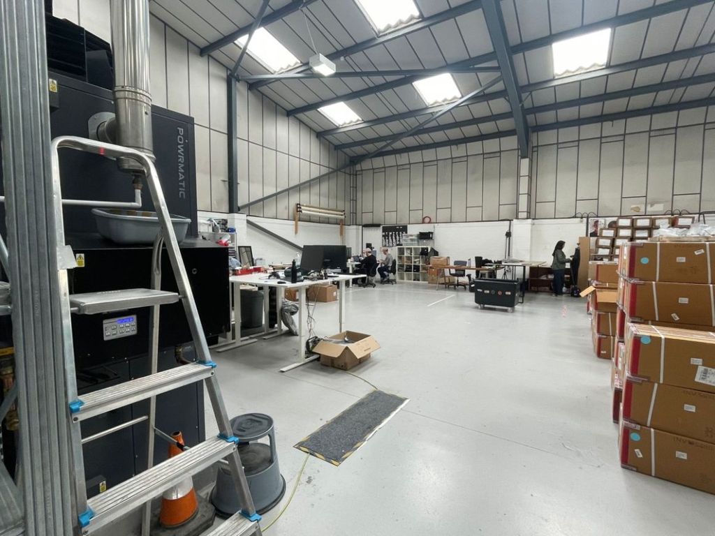 Property photo 2 of 9