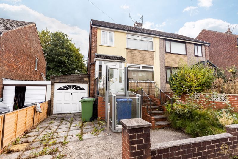 3 bed semi-detached house for sale West End