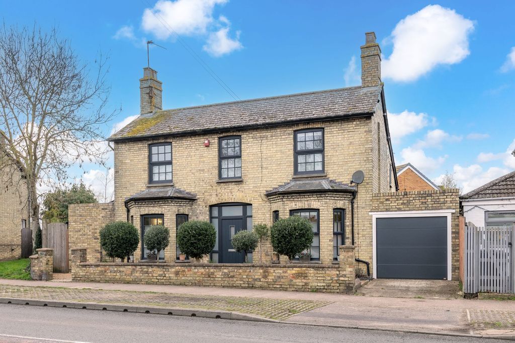 Property photo 1 of 19