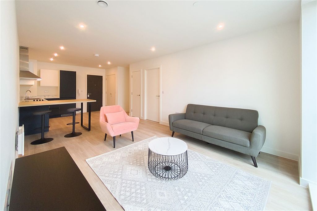 Property photo 1 of 13 (Main)