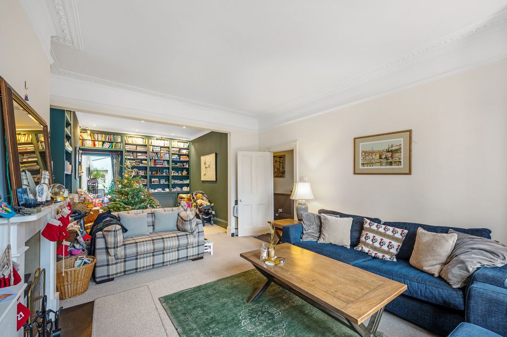 Property photo 2 of 18 174 Weir Road-2